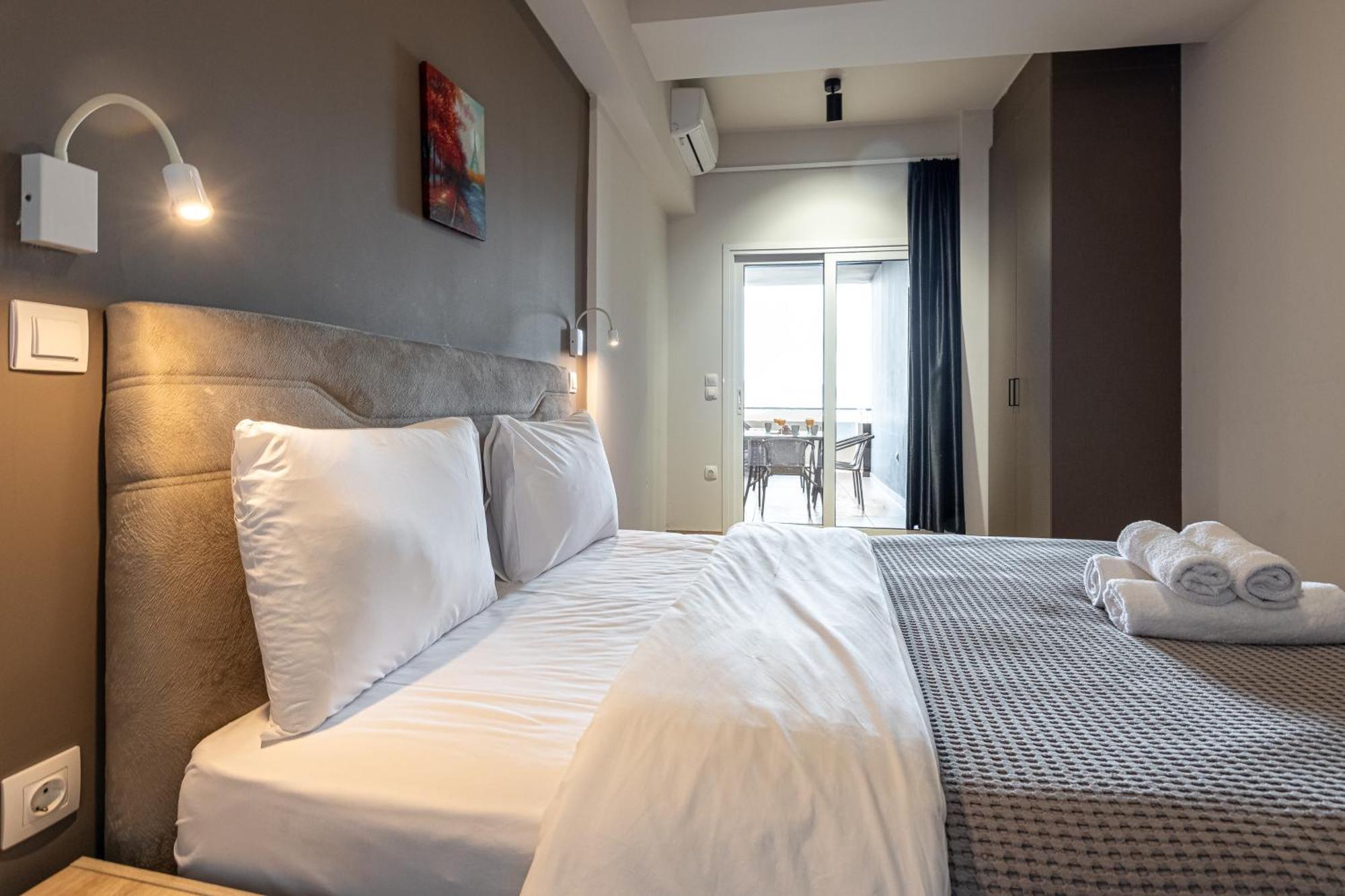 Athenian Infinity Apartments Екстериор снимка