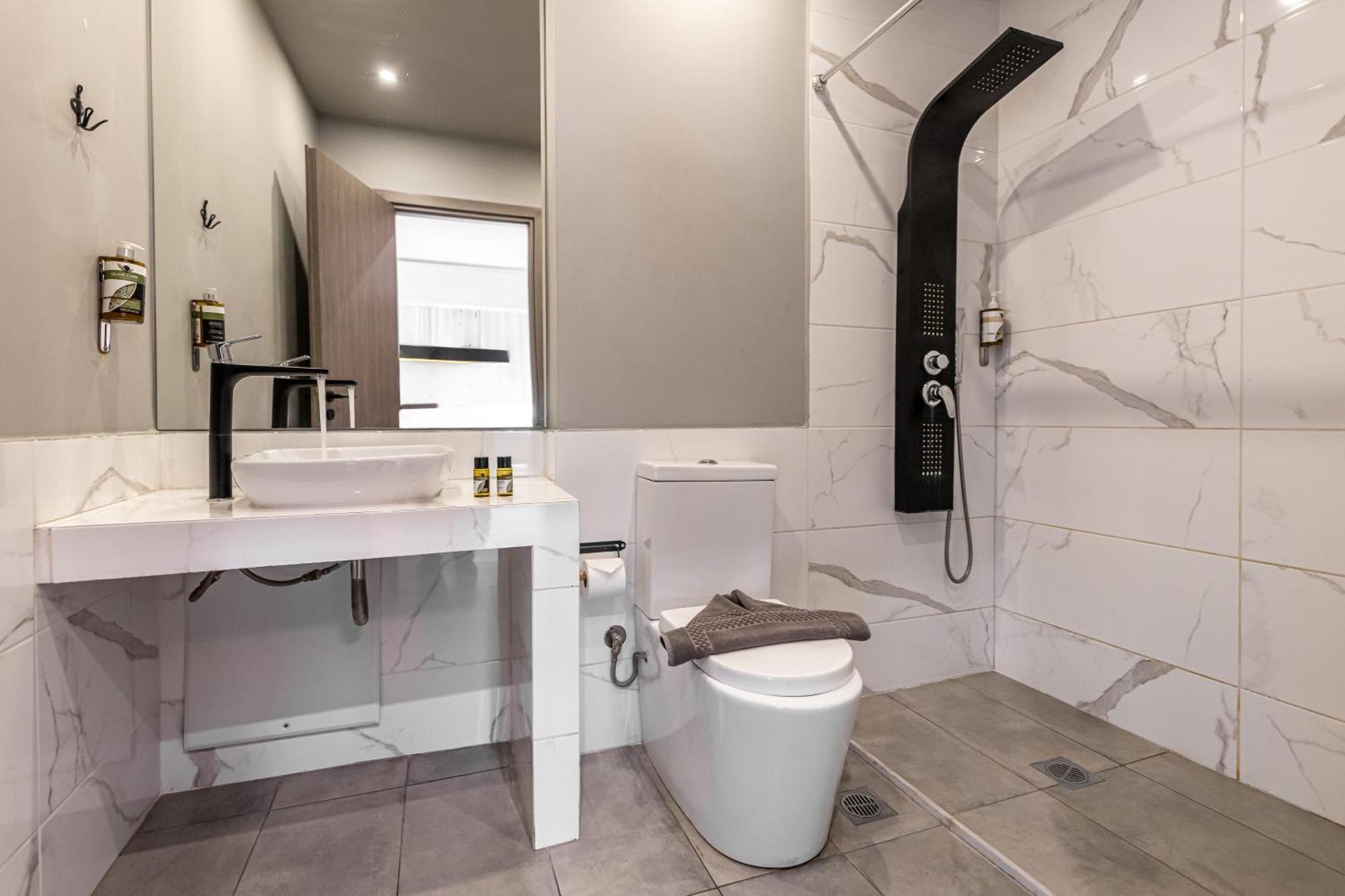 Athenian Infinity Apartments Екстериор снимка